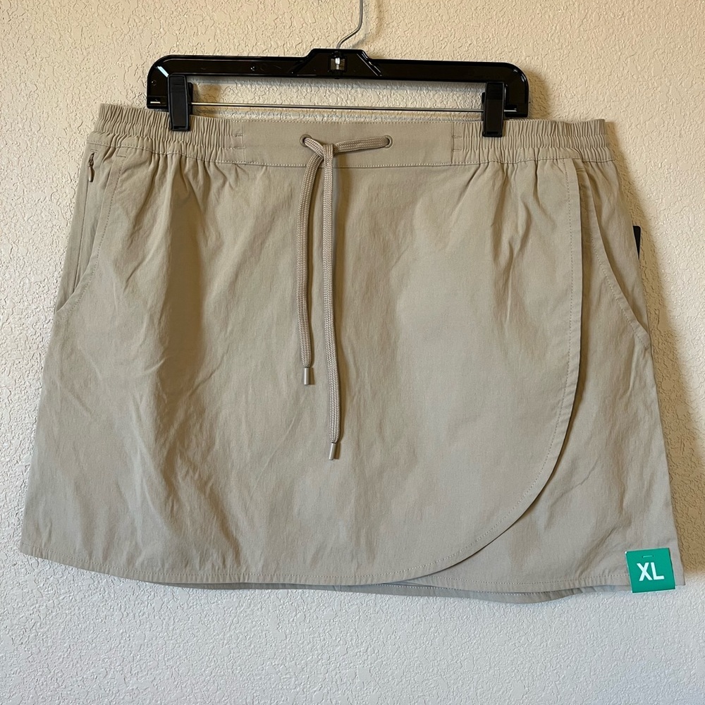 NWT Eddie Bauer Tulip Hem Skort , Size XL